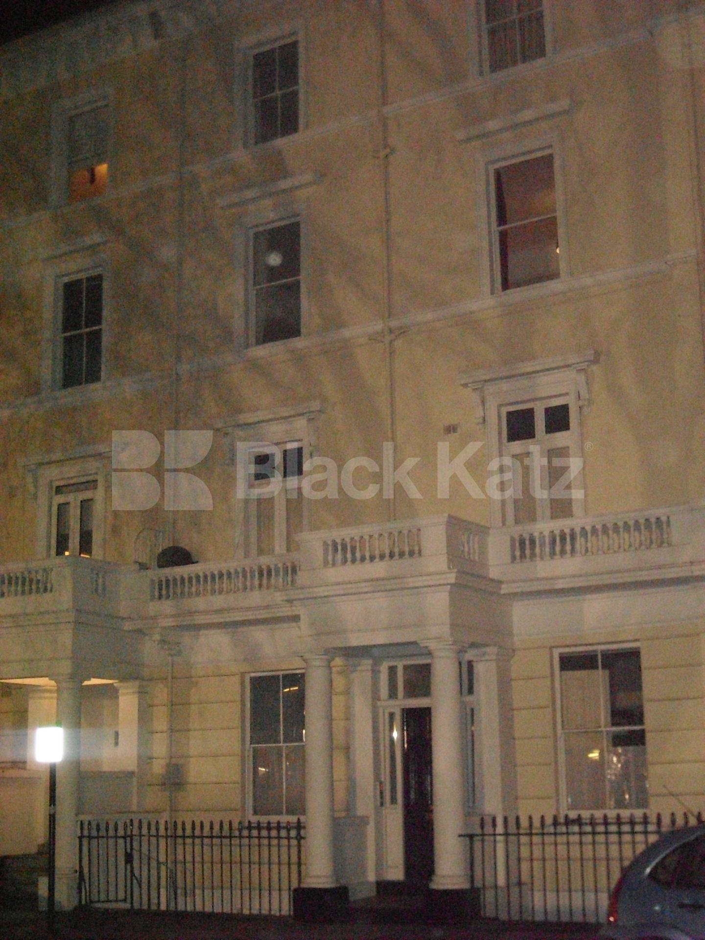 			UNDER OFFER , Studio Apartment, 1 bath, 1 reception Apartment			 Lupus Street, Pimlico SW1V